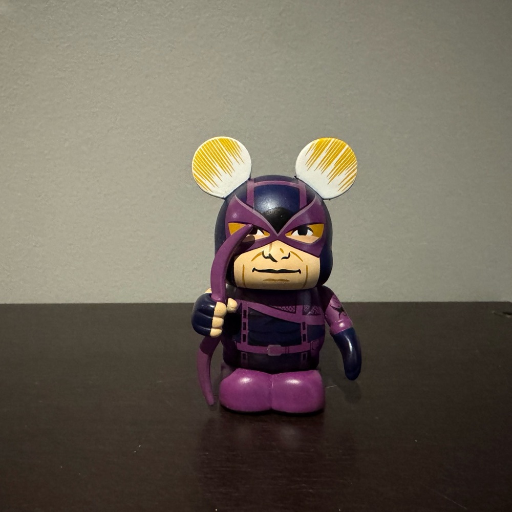 Vinylmation Disney Marvel EACHEZ Hawkeye 3” Collectible Figure